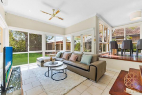 Greenwich Luxury near WharfTrainCBD steps to Sea, Sydney